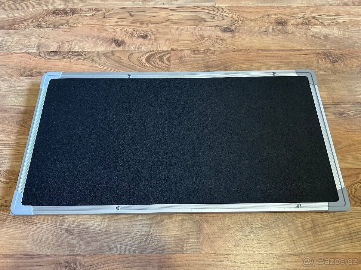 Upravovací stolek pro kočárek