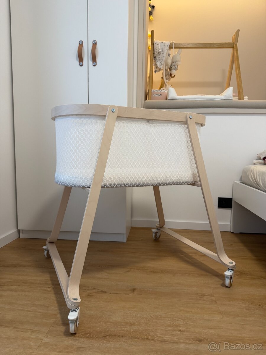 Postýlka pro novorozence