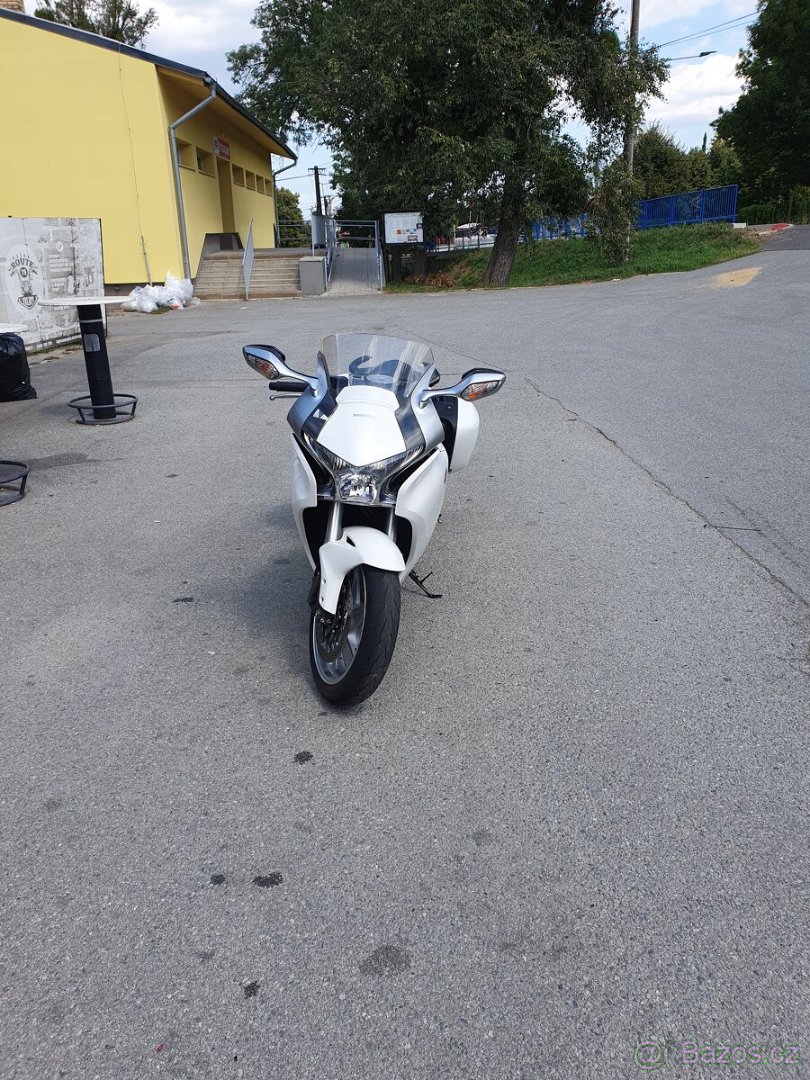 Honda vfr 1200f dct