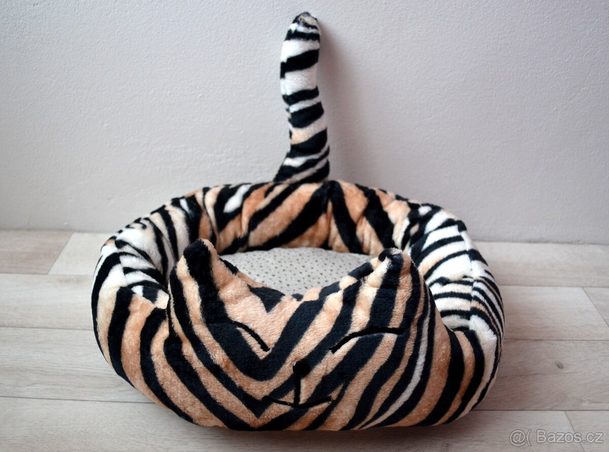 Pelíšek tygrovaná kočka