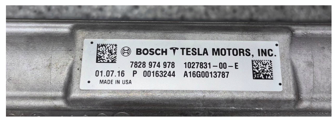 TESLA -repase elektrických řízení, mechanika i elektronika