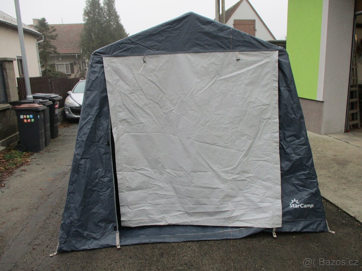 přístřešek na kola zn. StarCamp