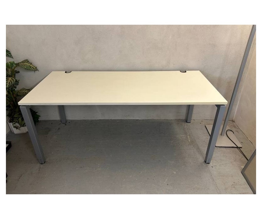 Pracovni stul Kinnarps 180x80