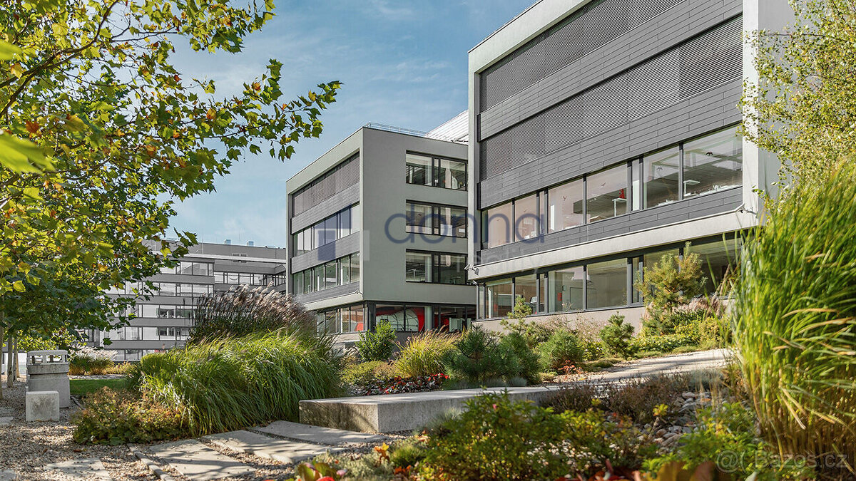 Pronájem obchodního prostoru 1398 m², Laurinová, Praha 5 - S