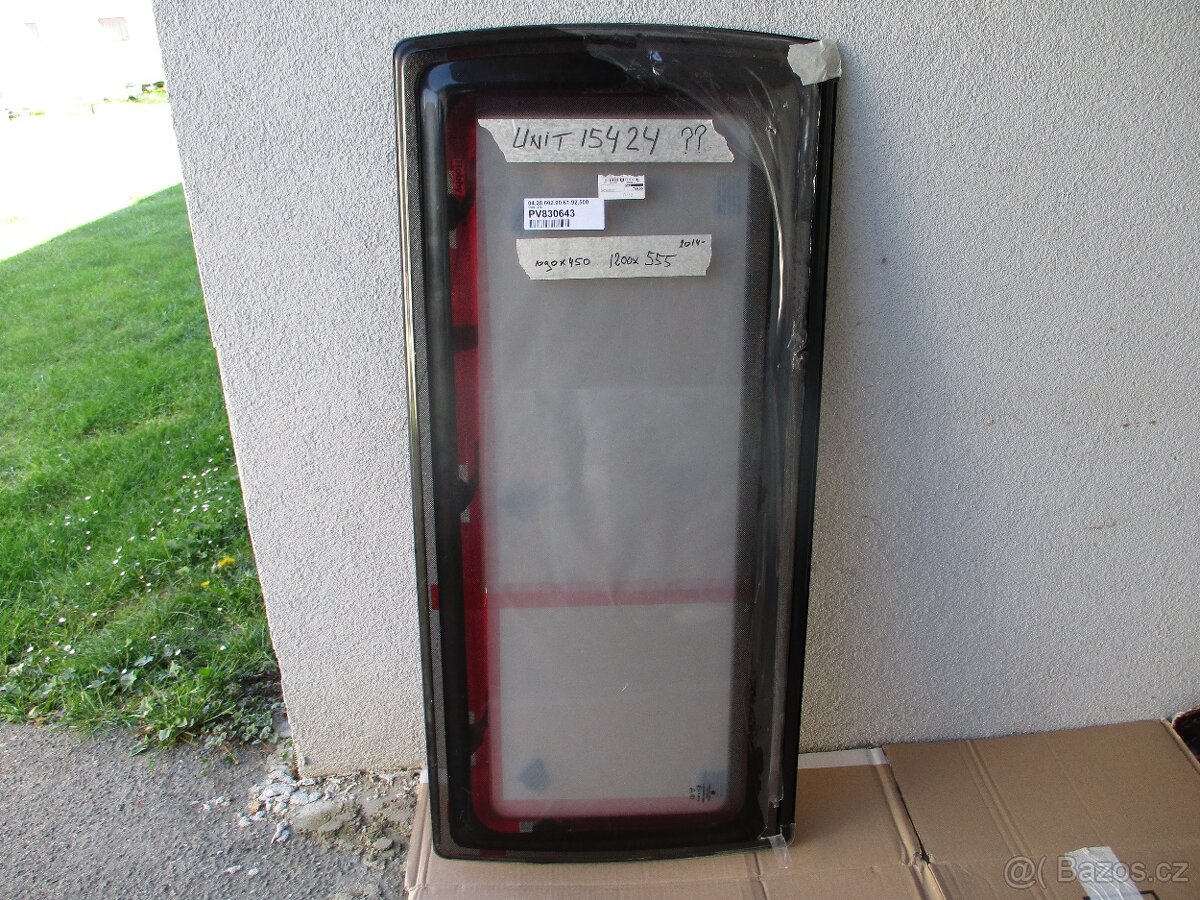 Okno č. 1 ke karavanu HOBBY - rok 2014