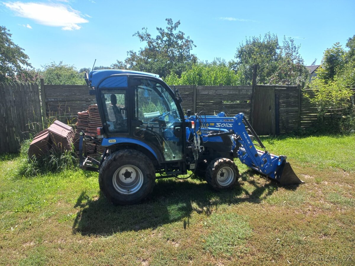 Traktor Solis 26 hydrostat s čelním nakladačem