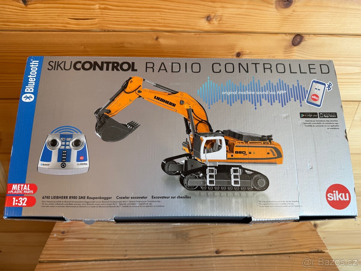 RC model v měřítku 1:32, liebherr r980