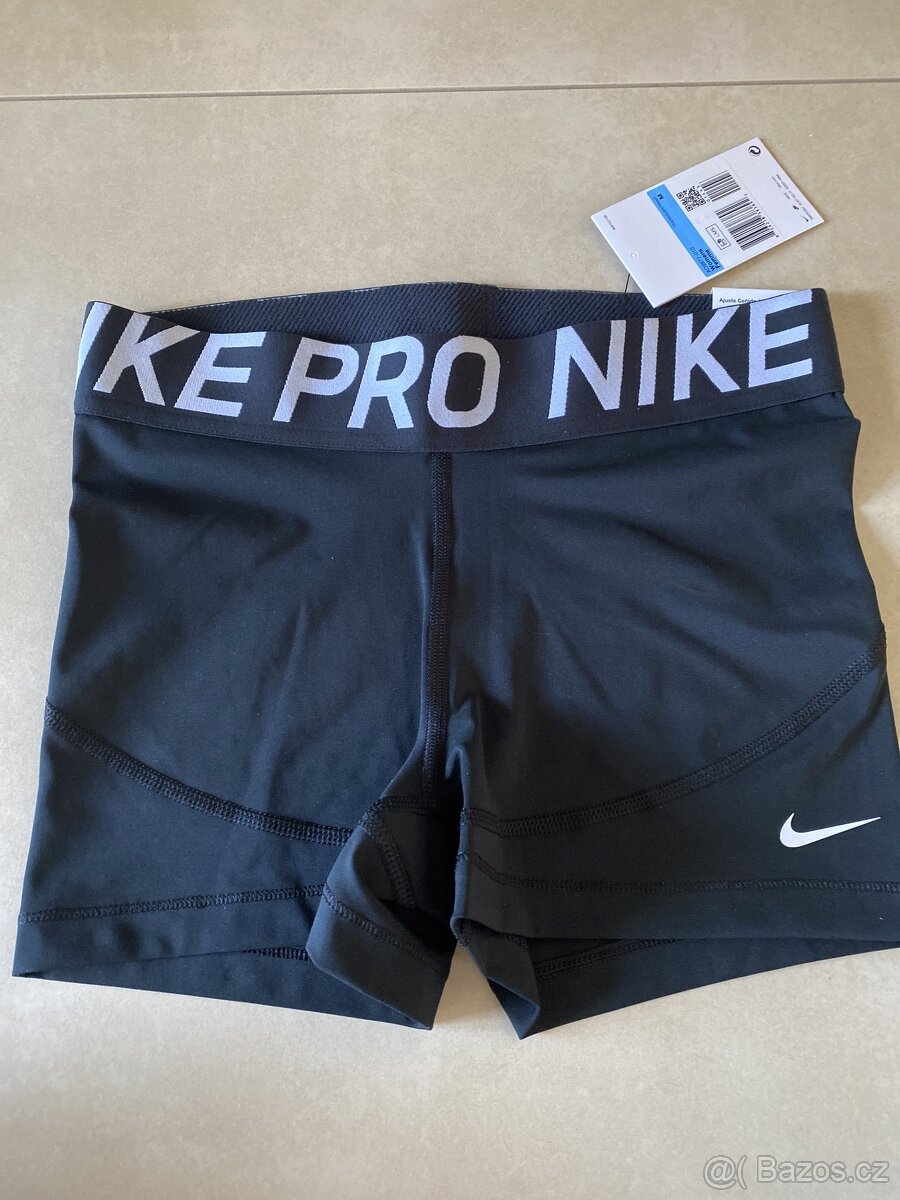 šortky kraťasy Nike Pro nové vel. M