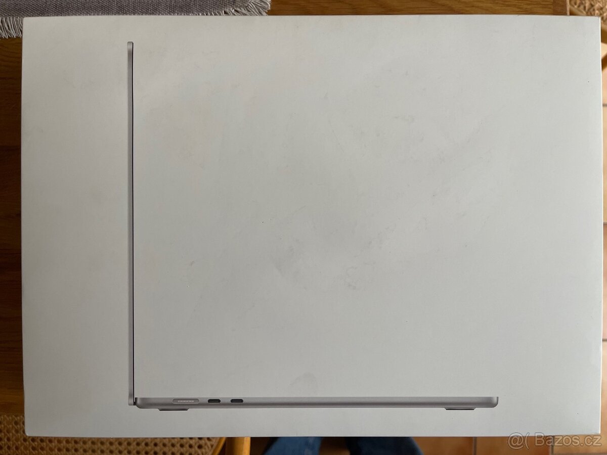 PRODÁM Macbook air 15 16GB/256GB nnový