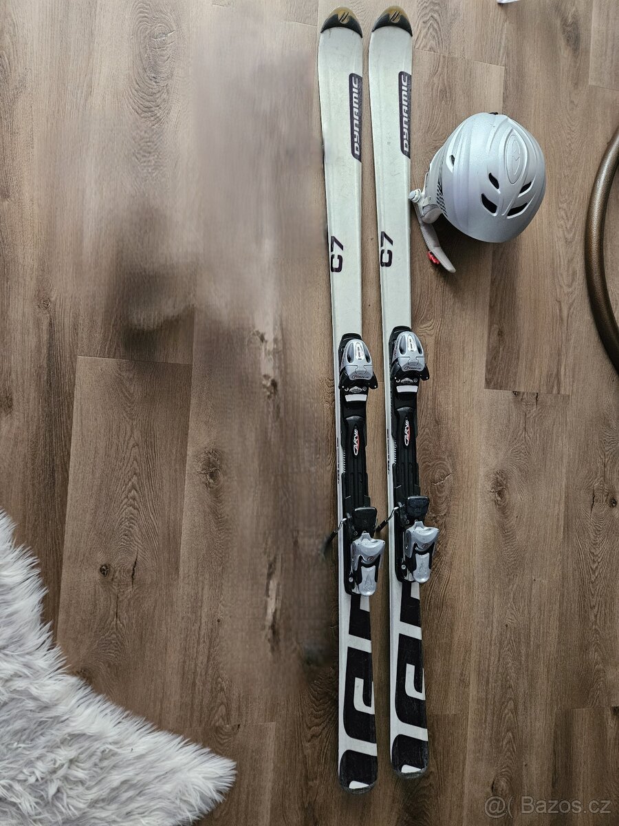 Lyže DYNAMIC C7, Helma, boty.
