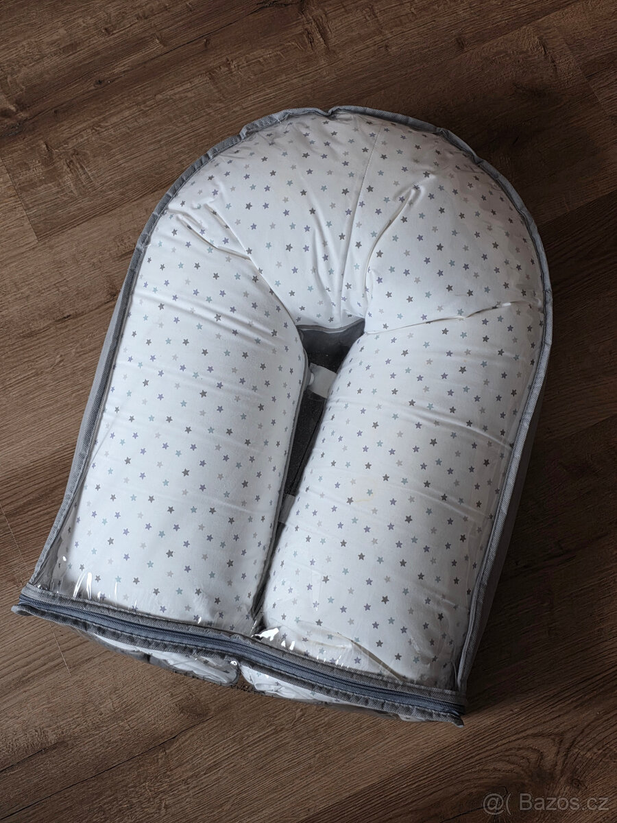 Kojící polštář Candide