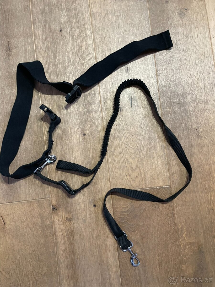 voditko pro psa na behani