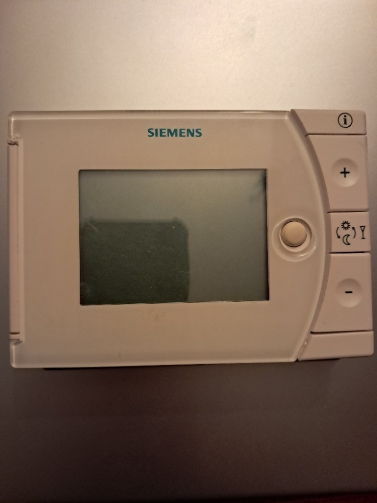 Siemens prostorový termostat REV 24