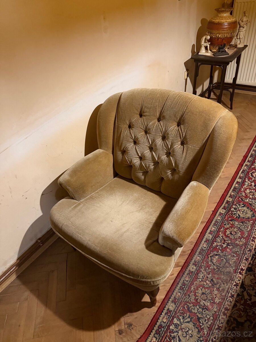 2x Retro čalouněné křeslo (Zlatý samet)