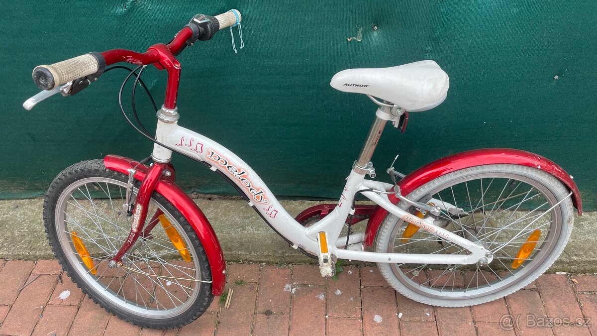 Dívčí kolo autor melody starší ale funkci