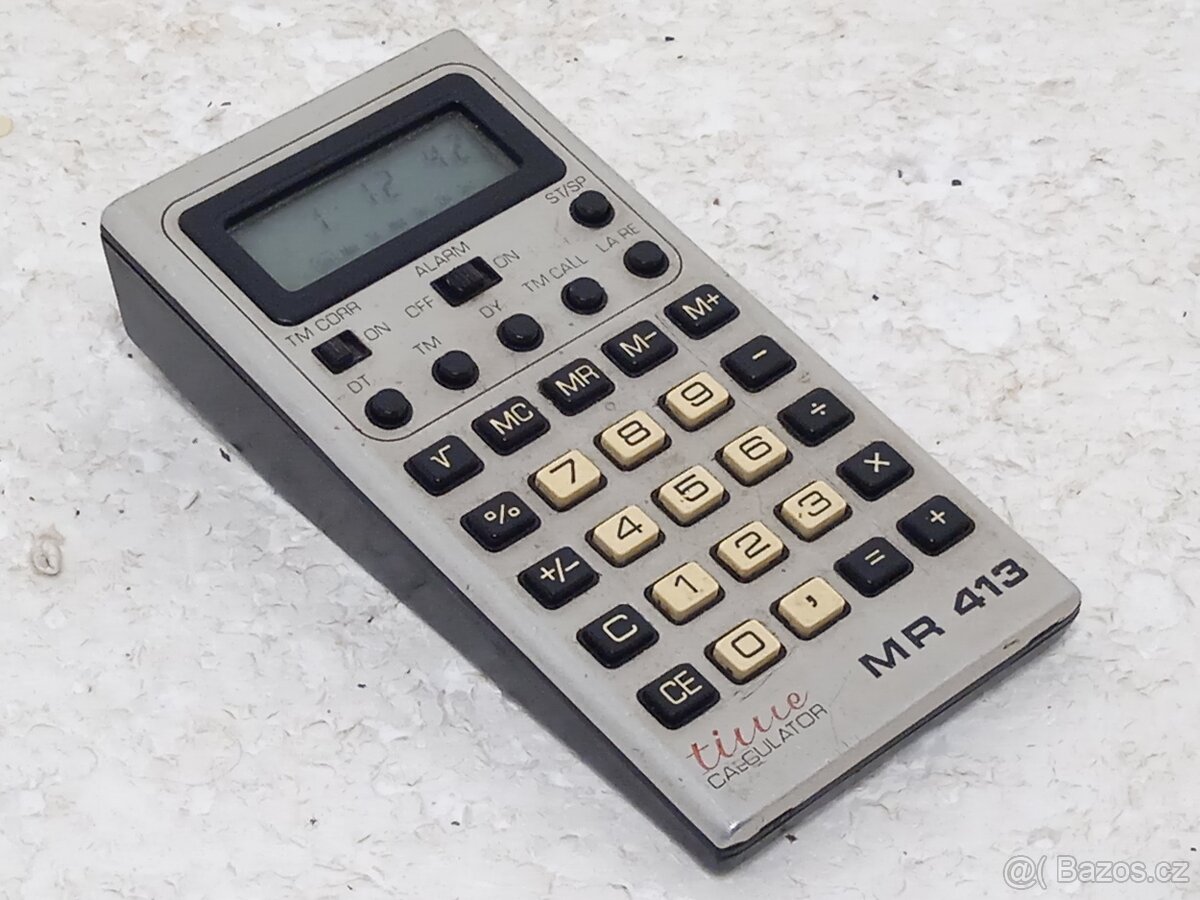 Tesla MR 413 - retro kalkulačka s budíkem stopkama datumem