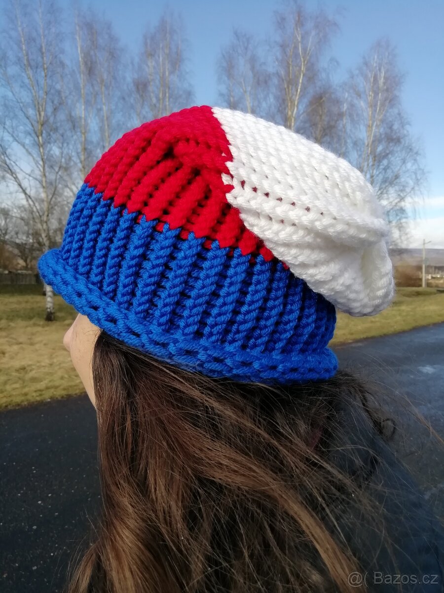 Nová pletená spadlá čepice