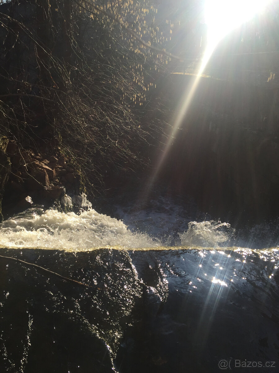 Luxusní bydlení s vlastním 5 m vodopádem