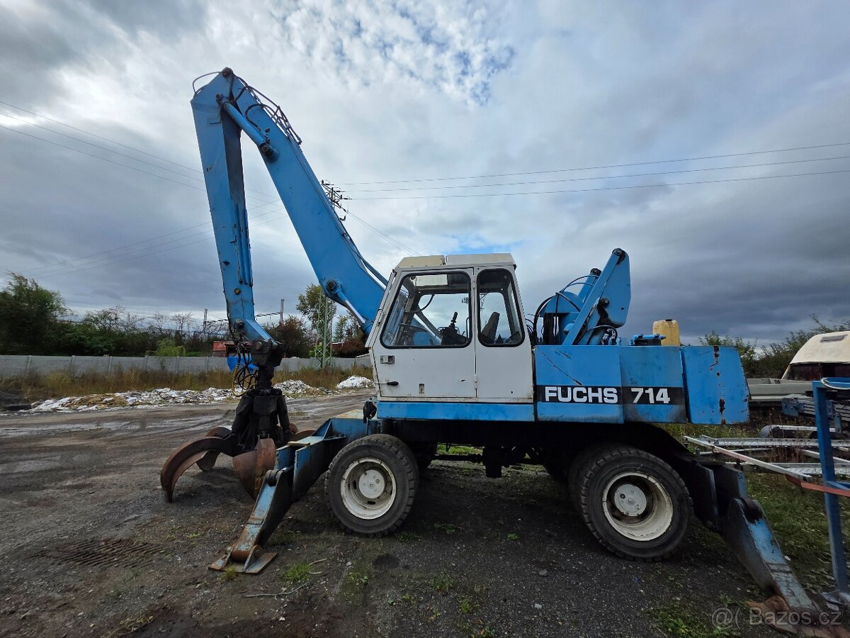 Kolový šrotácky bagr FUCHS 714 - pro kovošrot