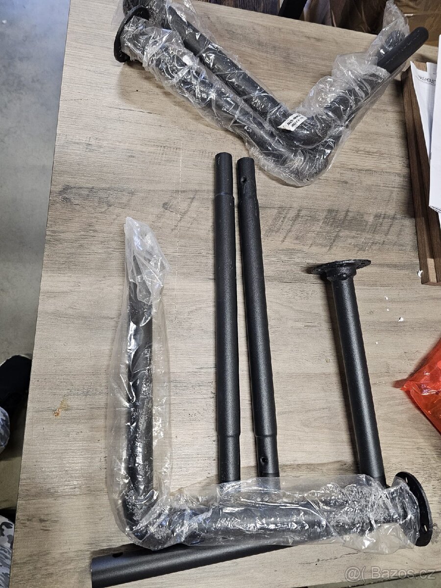 Nové šatní tyče 2ks v balení