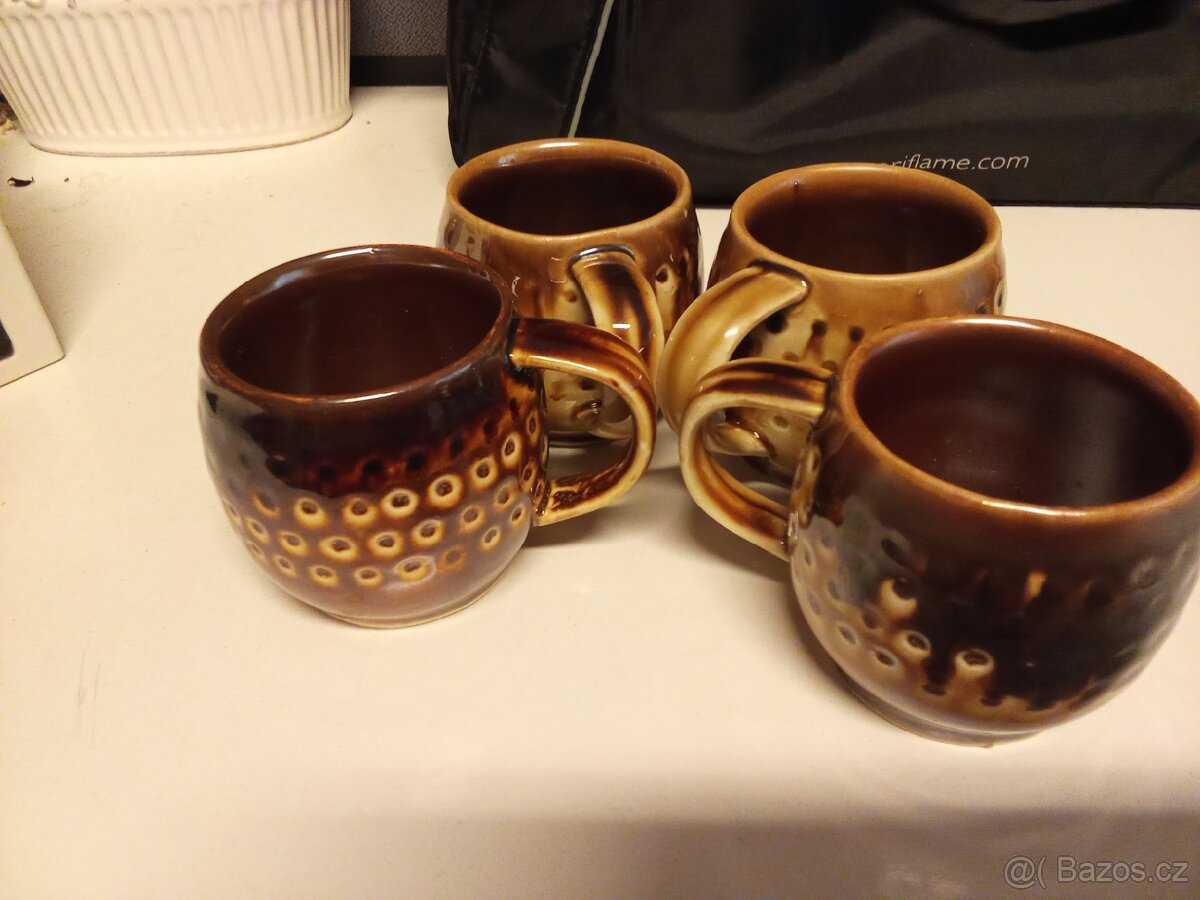 Retro hrnečky