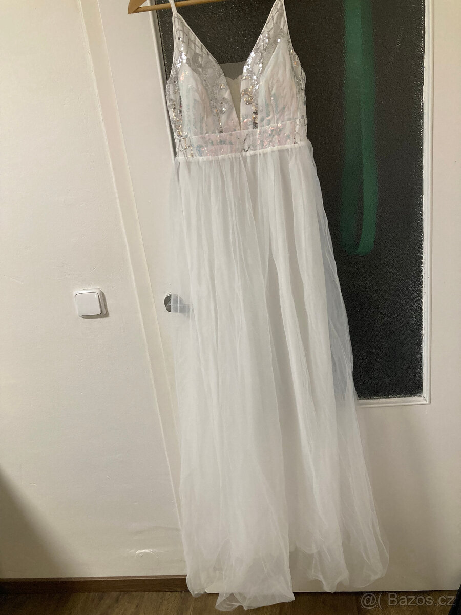 svatební šaty bílé na ramínka S,M,L (36, 38, 40, 42)