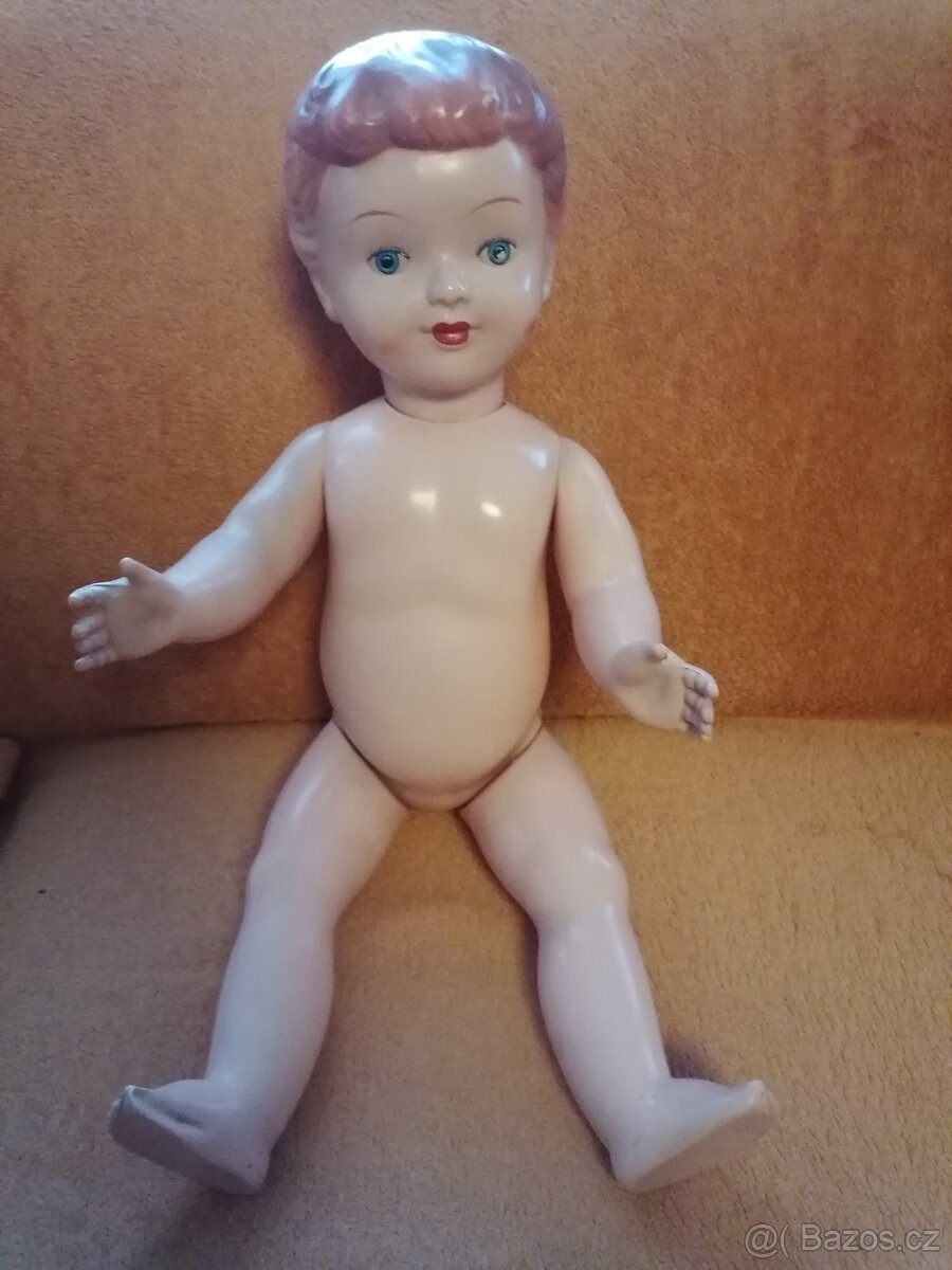 Starožitná česká panenka