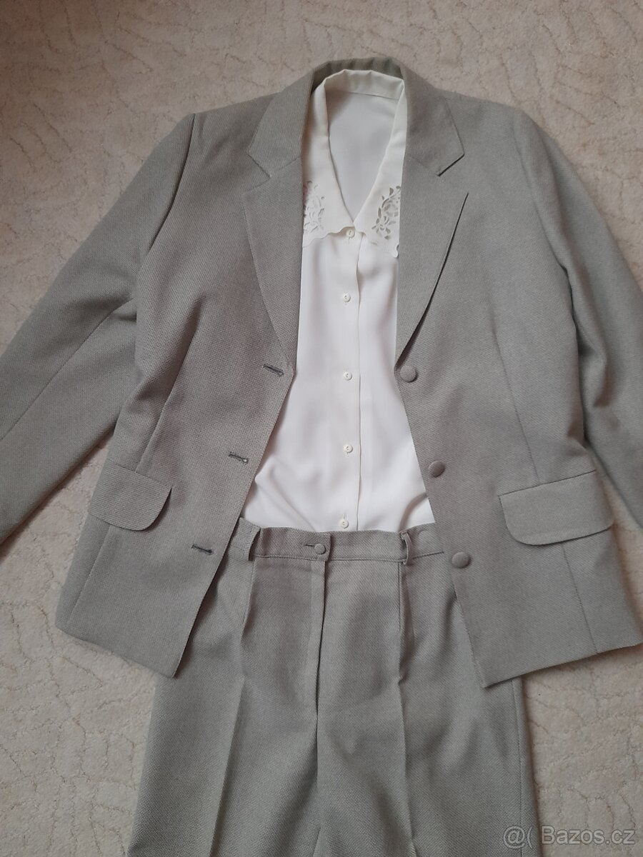 KOSTÝM KALHOTOVÝ - SAKO + KALHOTY