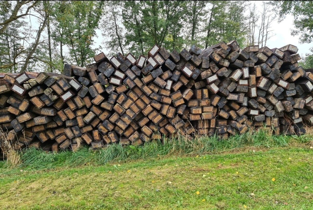 Prodam dřevěné pražce 2.4m