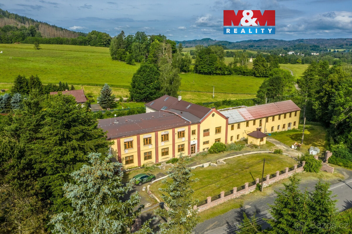 Prodej komerčního objektu, 1 800 m², Chřibská - Krásné Pole