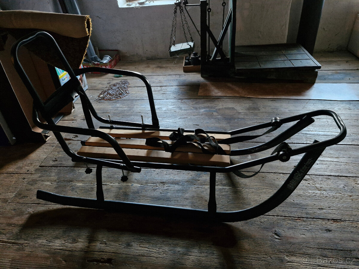 Sáňky pro malé děti