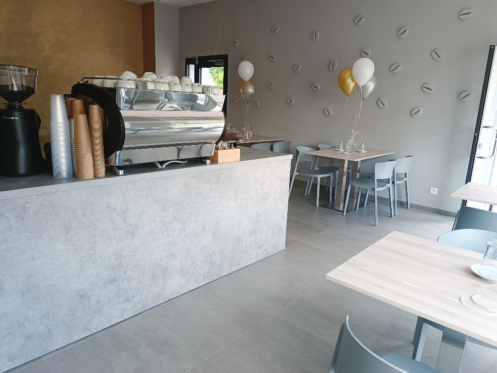 Sleva-Pronájem zavedené kavárny