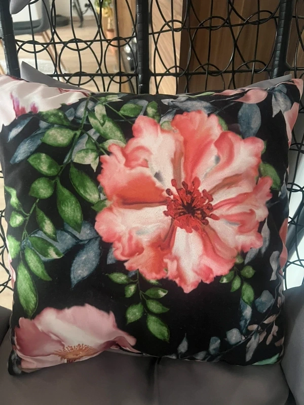 Květinový polštář