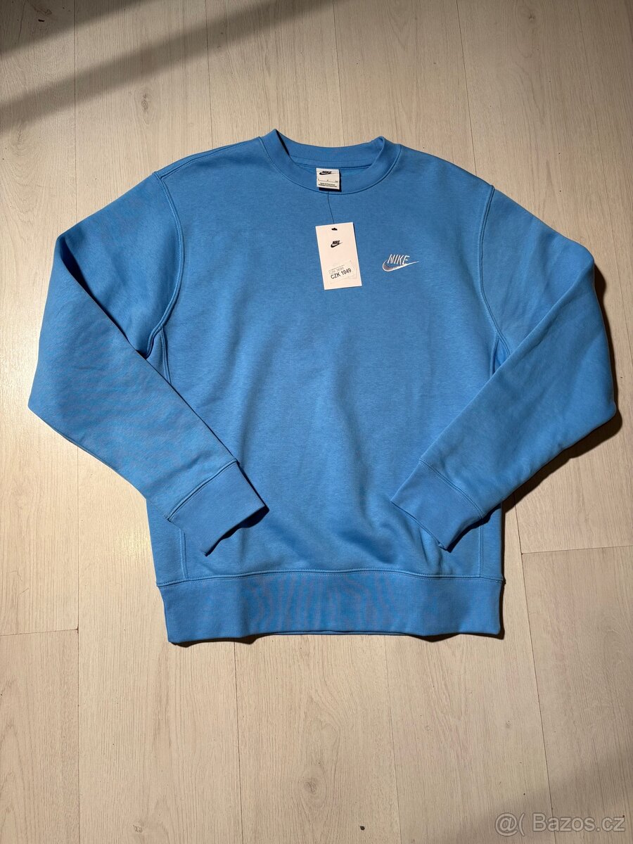 Nová mikina Nike Sportswear - Velikost S (s visačkou)