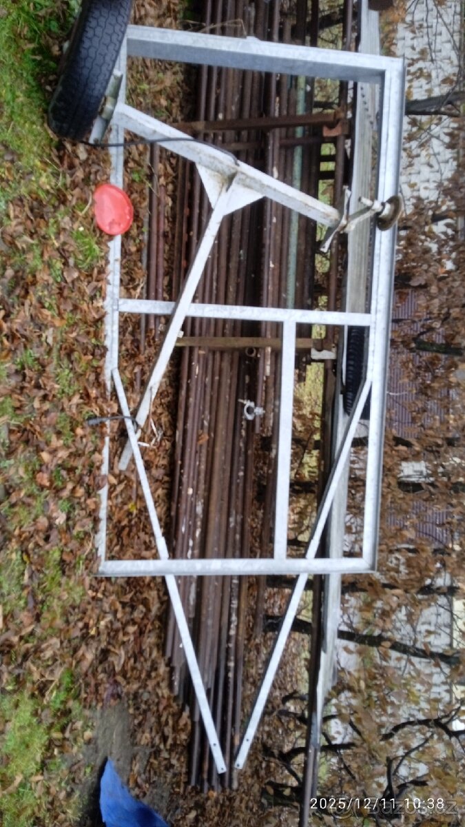 Přívěsný vozík rám