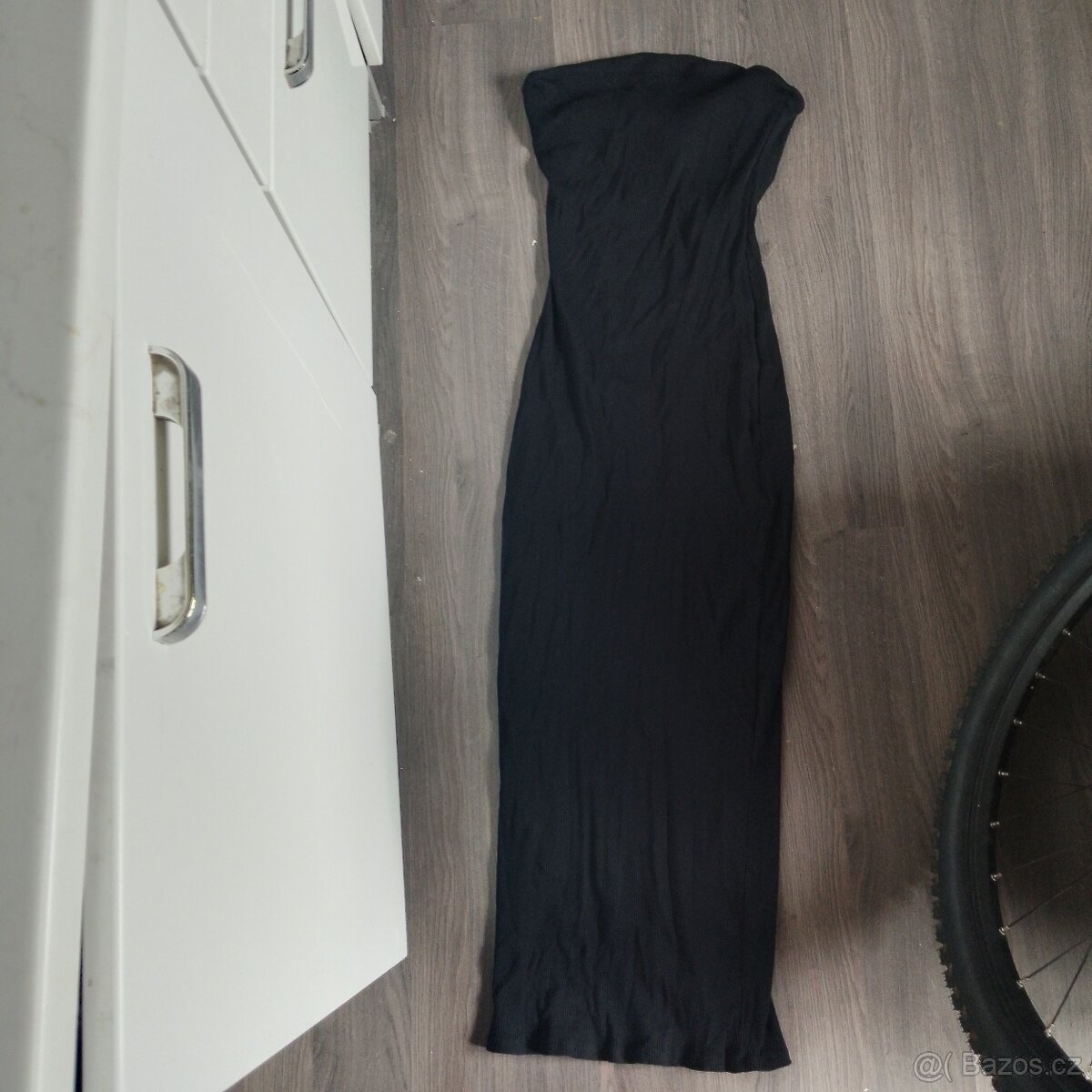 Dámské dlouhé saty