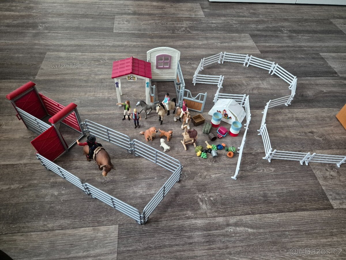 Prodam ohrady,kone,staje,doplnky,prevazne Schleich