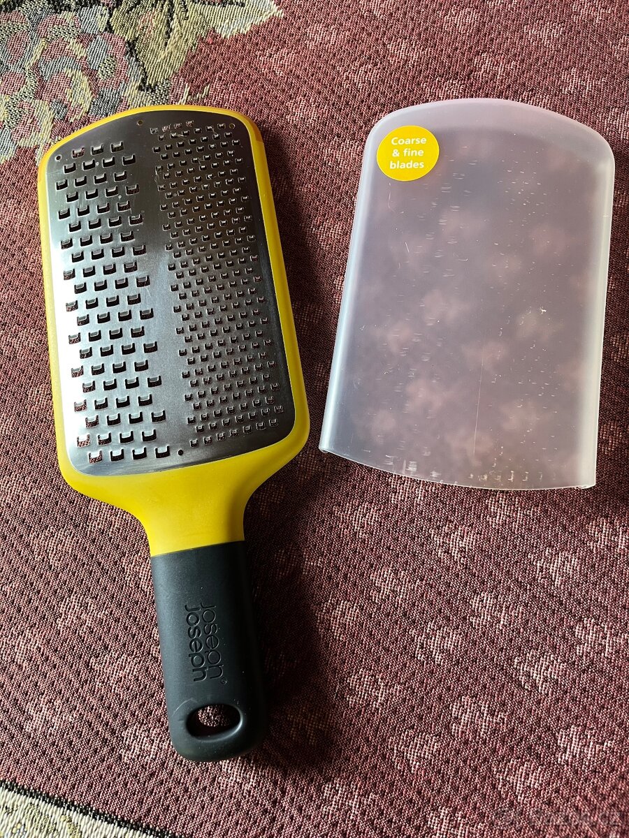 Joseph Joseph Nové struhadlo na sýr