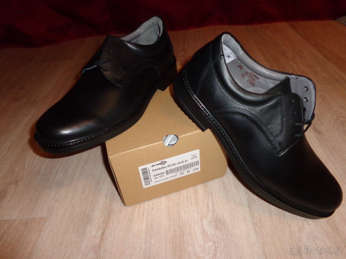 Polobotky černé 05