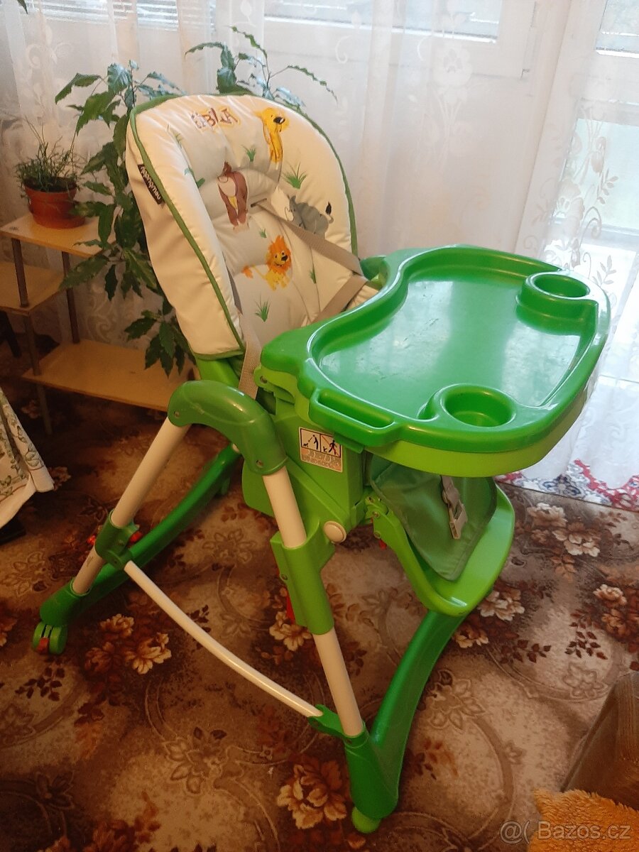 Dětská jídelní jezdící židlička