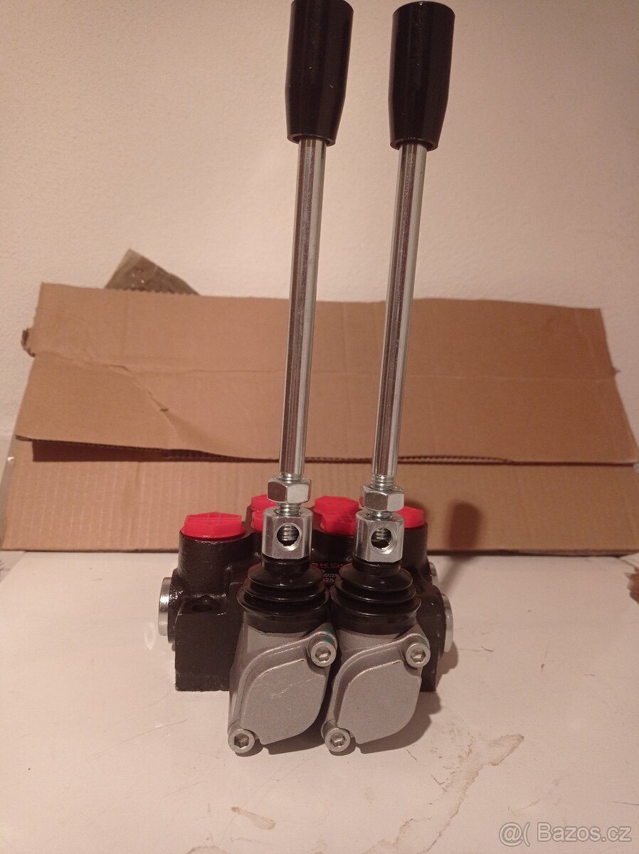 Hydraulický rozvaděč 2