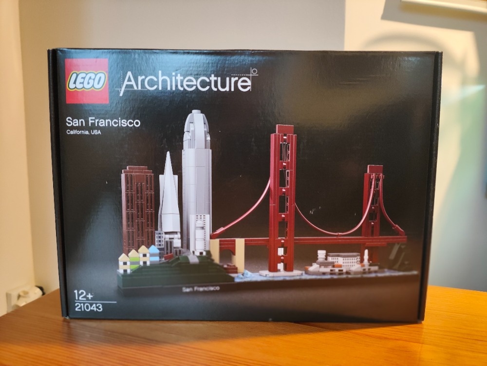 LEGO Architecture 21043 San Francisco