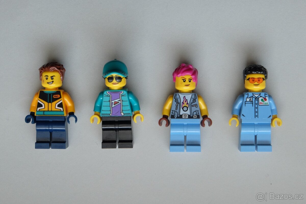LEGO minifigurky ze setu 60389