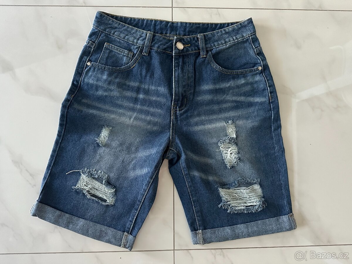 Modré džínové šortky