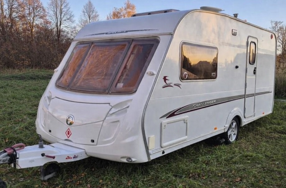 SWIFT CHALLENGER 470 – 2008 – MOVER – PŘEDSTAN