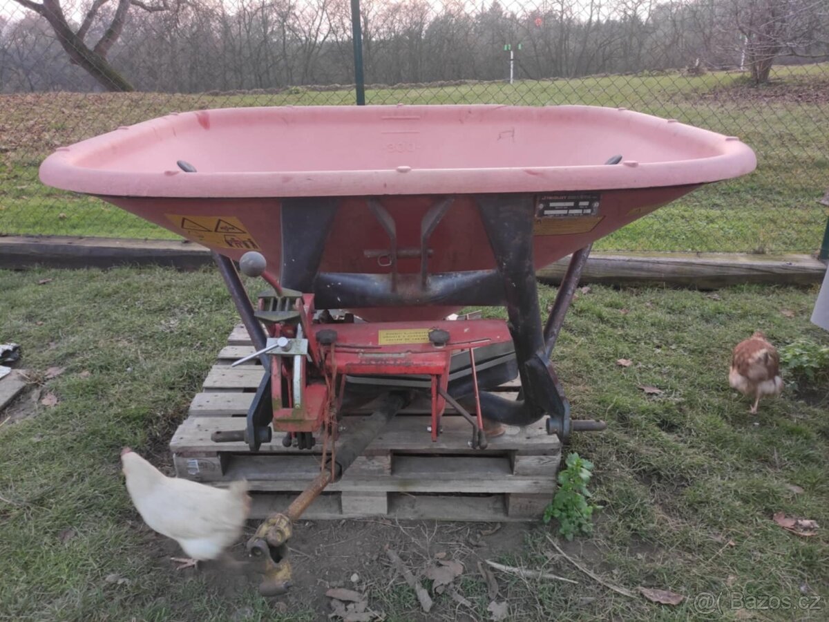 Prodám rozmetadlo Trioliet - plně funkční