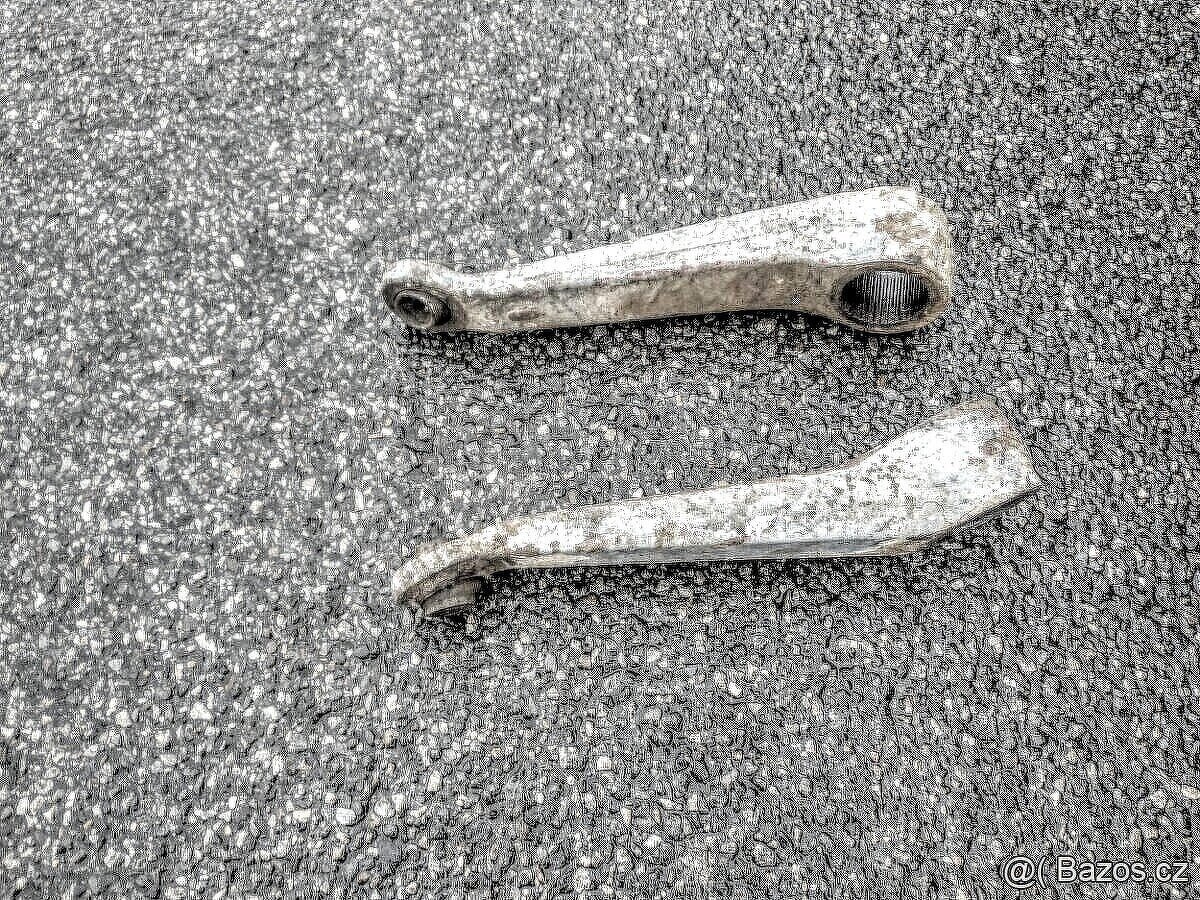 Ramena víka hydrauliky Zetor 4011-7745