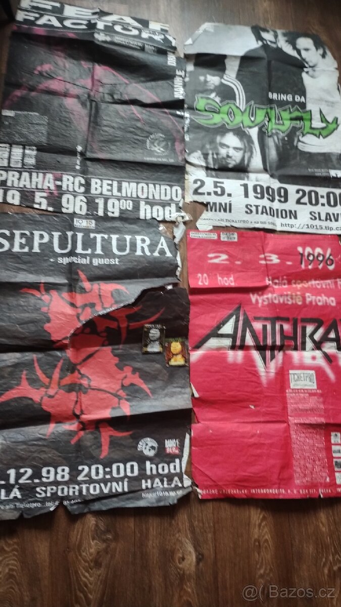 Plakáty hudebních skupin -4 kusy