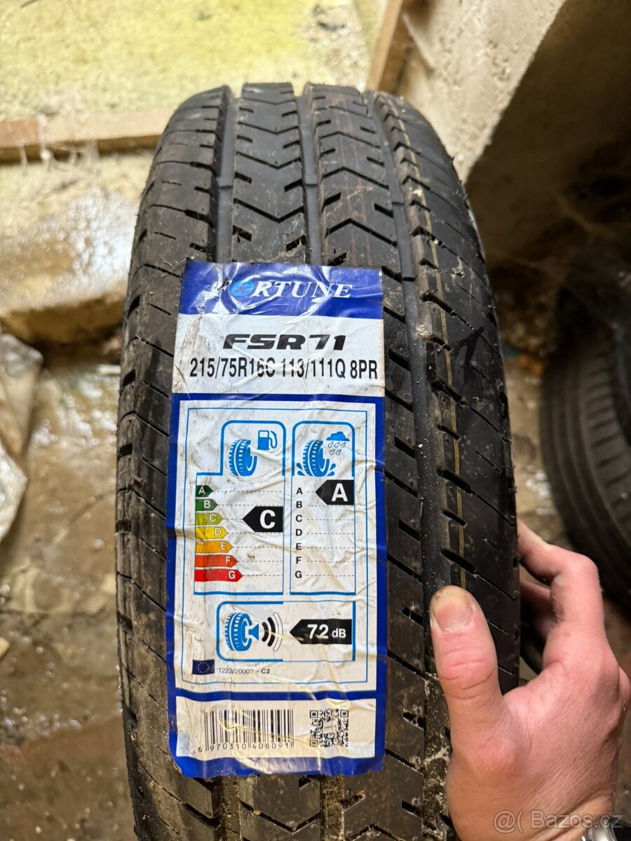 Nové pneu Fortune 215/75 r16c