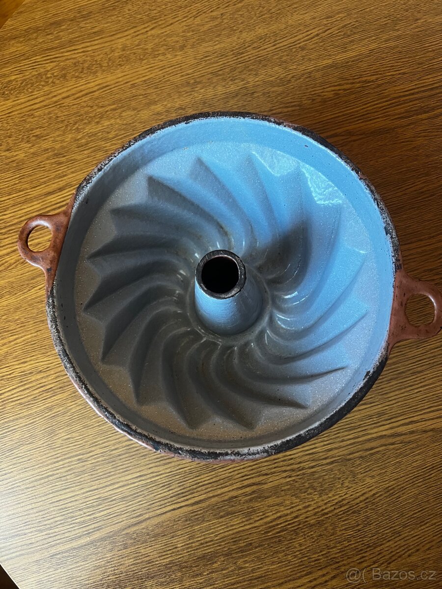 Smaltovaná forma na bábovku značka Sfinx